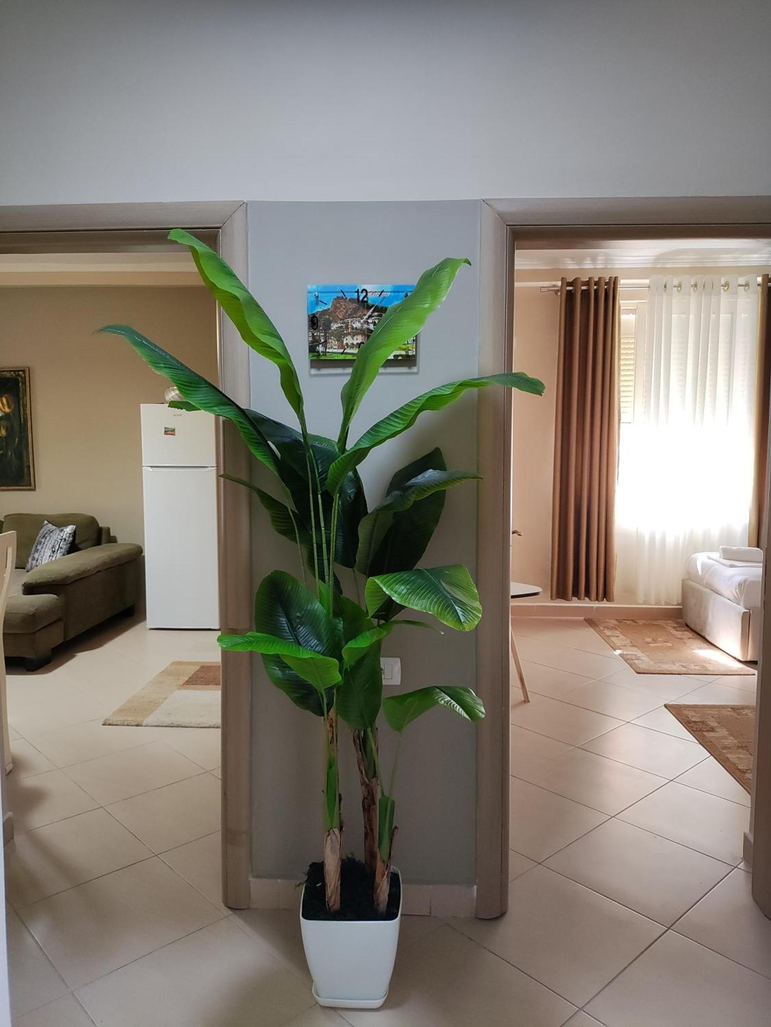 בראט Guest House Shyti מראה חיצוני תמונה